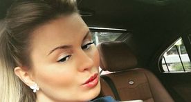 Глазам своим не верю! Анна Семенович ошеломила Сеть своими реальными параметрами (ВИДЕО)
