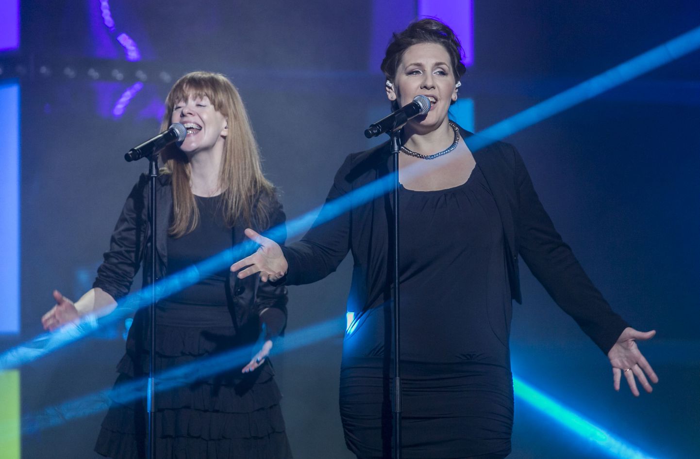 Eesti Laul 2014, esimese poolfinaali salvestus, Kaire Vilgats paremal