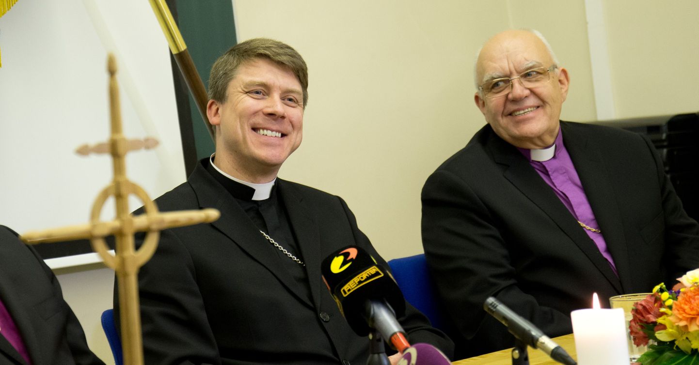 Uus peapiiskop Urmas Viilma pressikonverentsil.