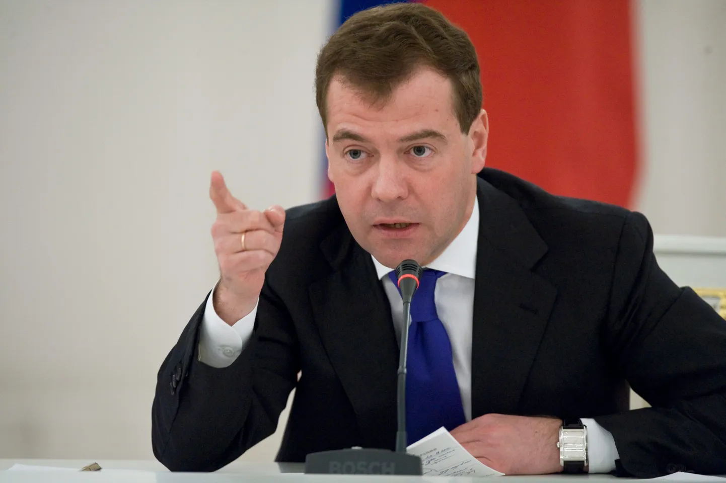 Дмитрий Медведев подписал указ о создании системы безопасности на транспорте.