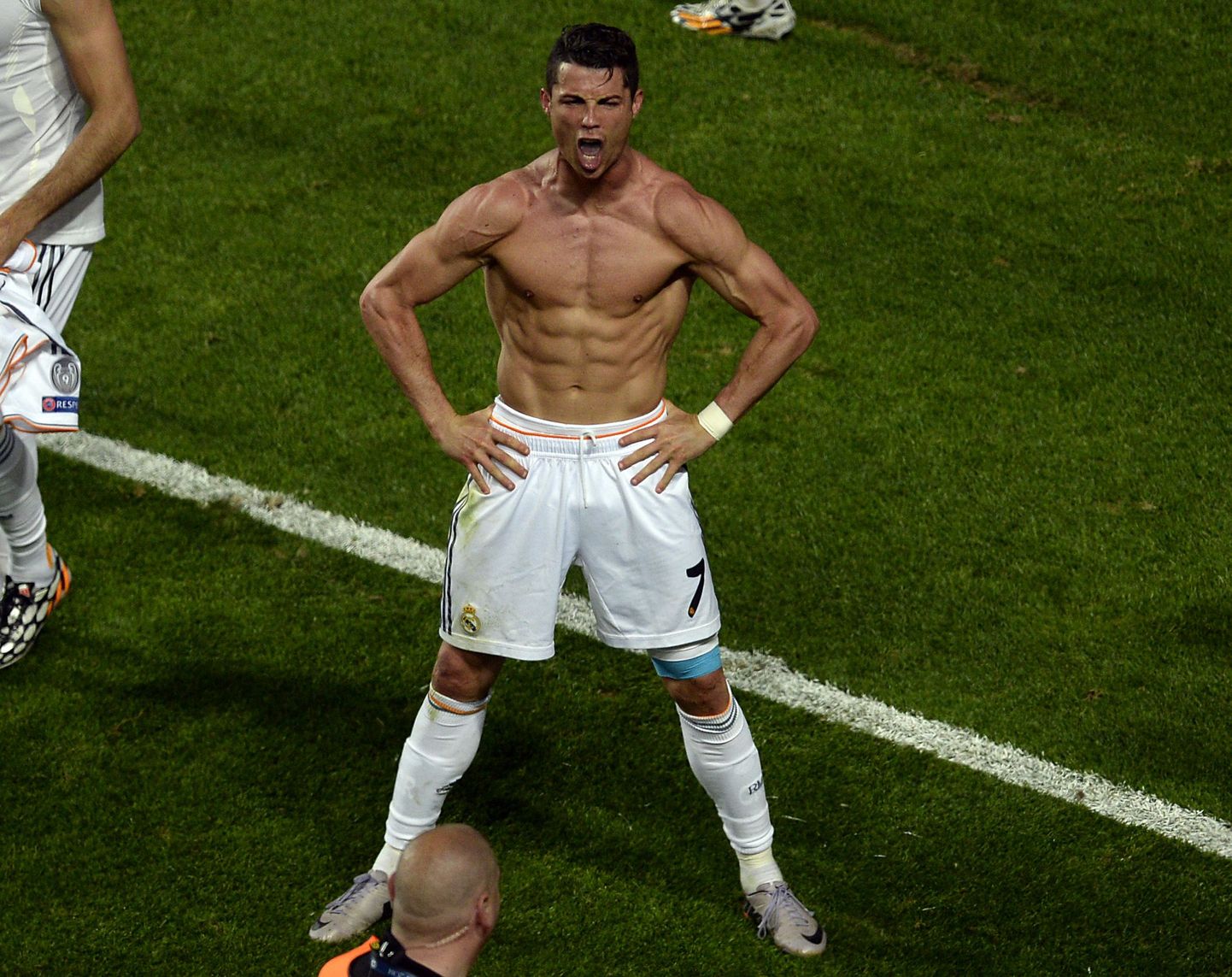 Cristiano Ronaldo Meistrite liiga finaalis väravat tähistamas.