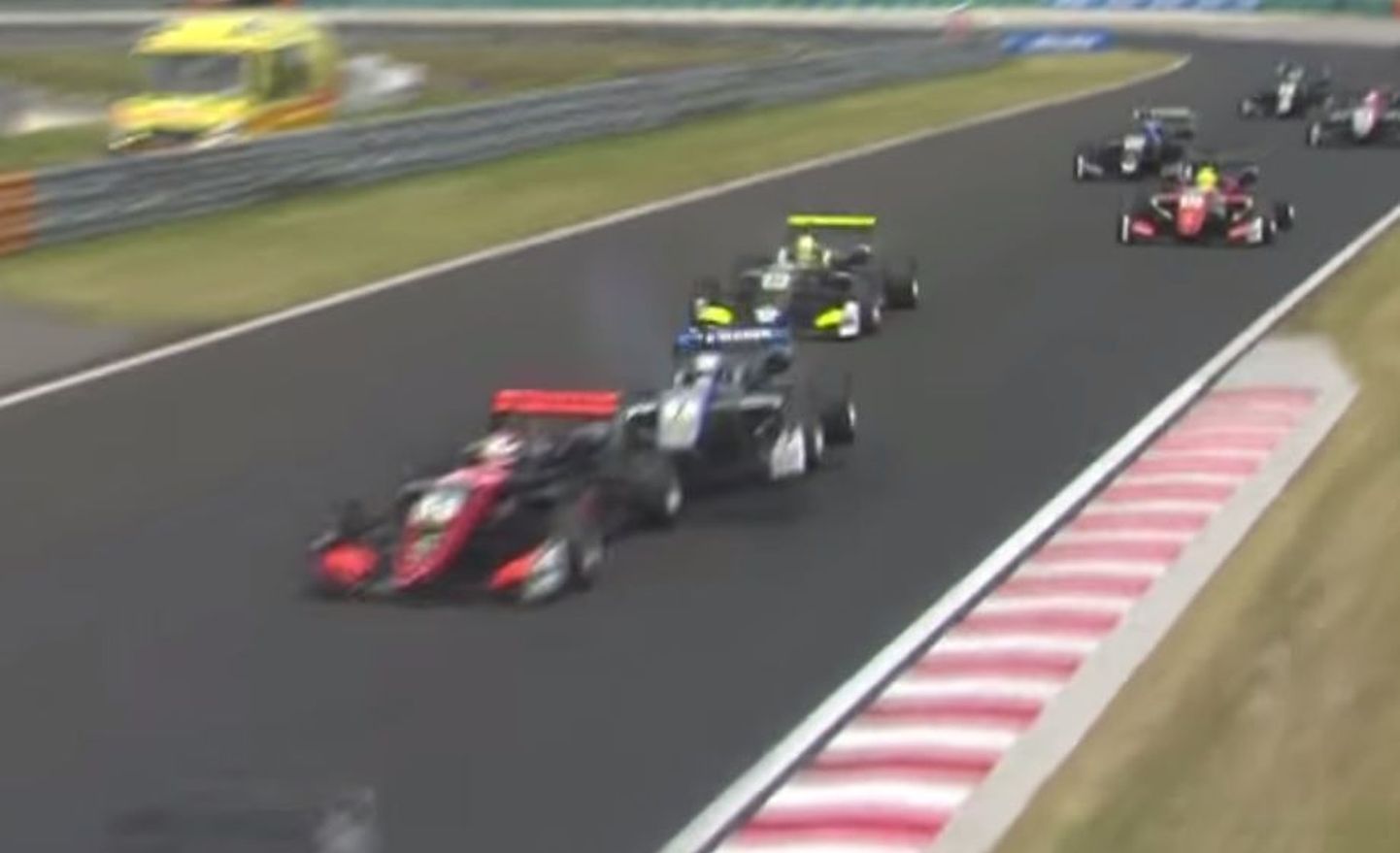 Ralf Aroni otsasõit Pedro Piquet'le.