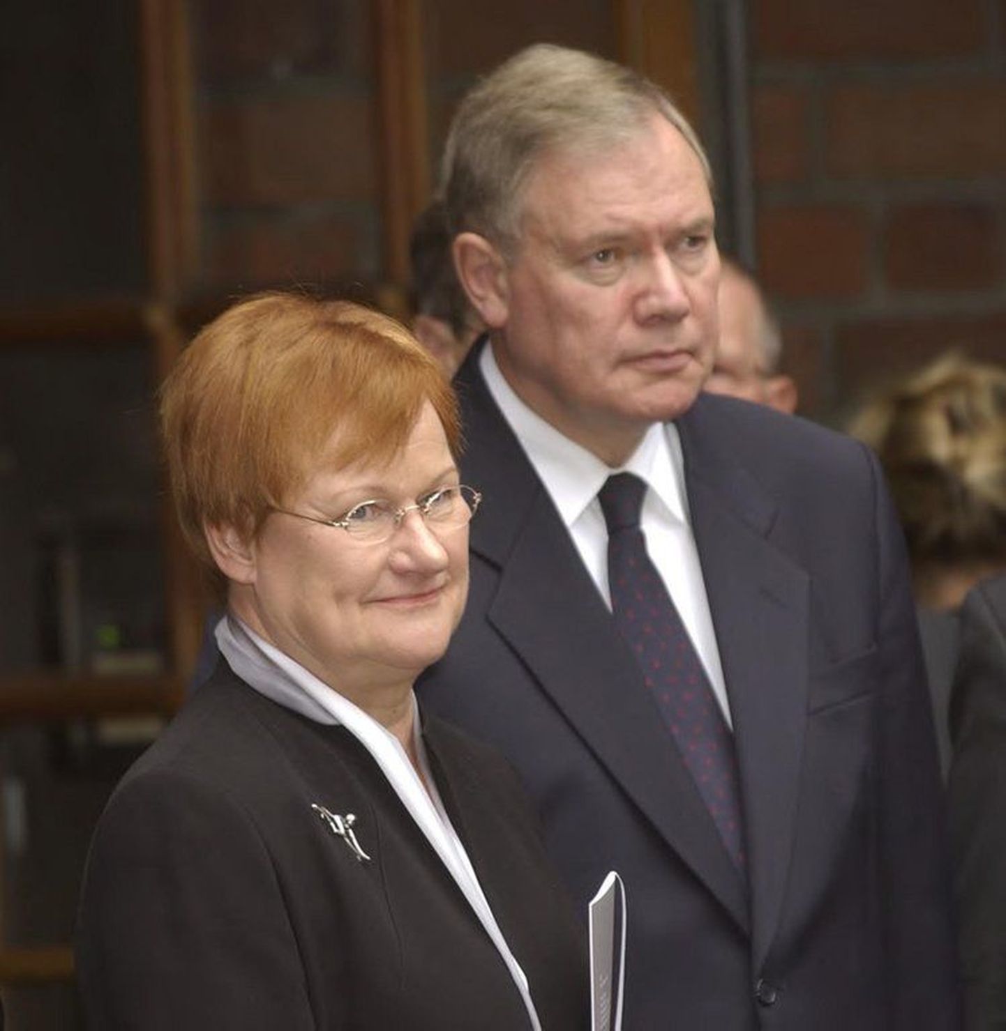 Soome president Tarja Halonen ja tollane parlamendispiiker Paavo Lipponen viie aasta eest (2003) tehtud fotol.