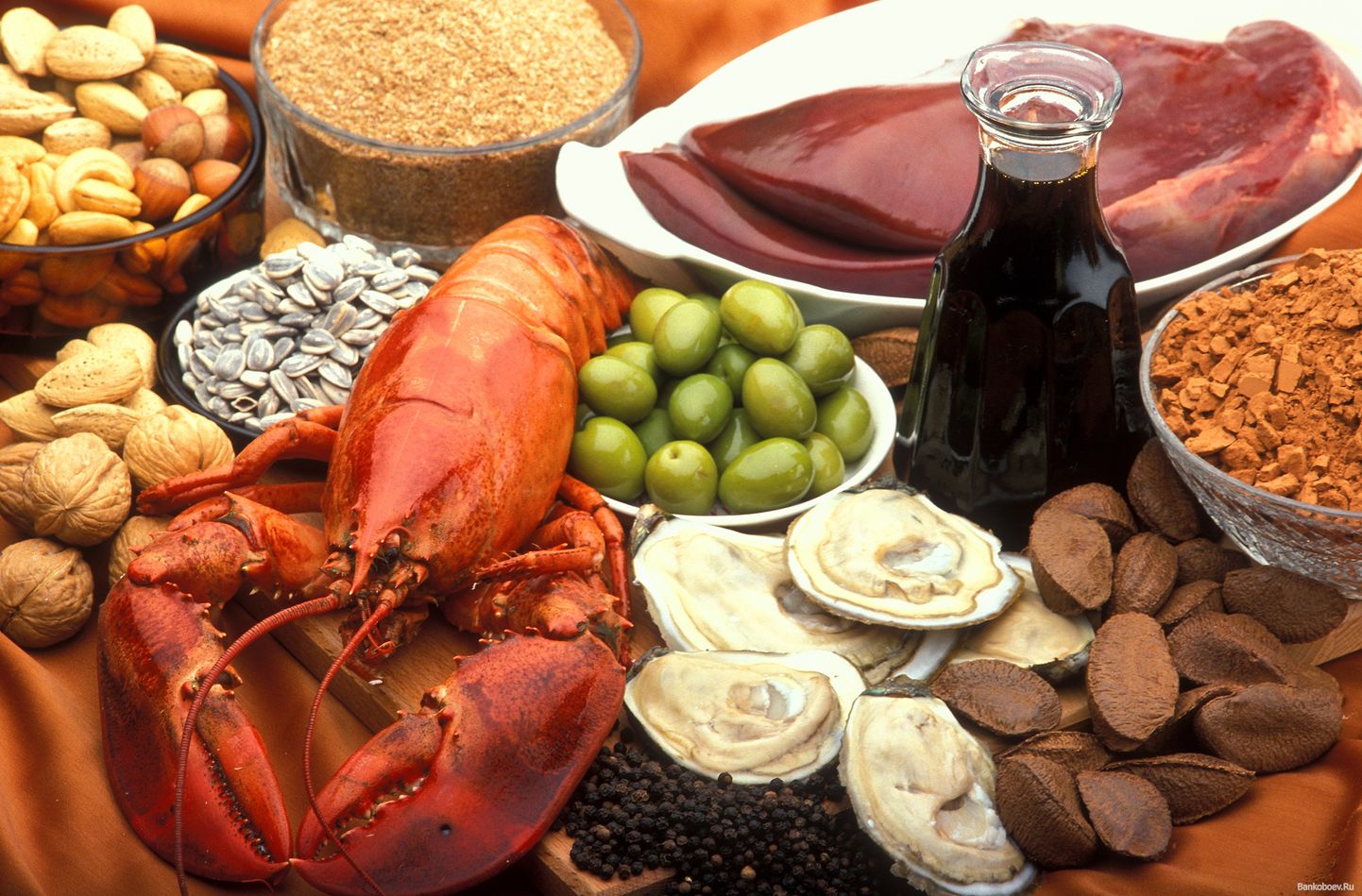 Морепродукты, орехи, семечки – замечательный источник селена.