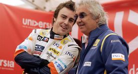 Briatore: Mercedes ei palka kindlasti Alonsot