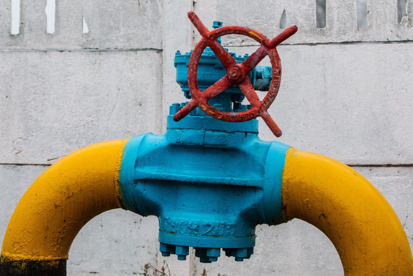 Словакия начала подготовку к реверсным поставкам газа на Украину.