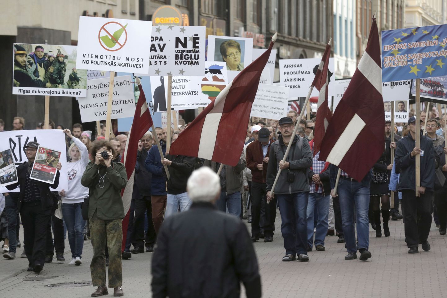 Immigratsioonivastane meeleavaldus Lätis.