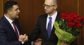 Jatsenjuk lubas homme tagasi astuda