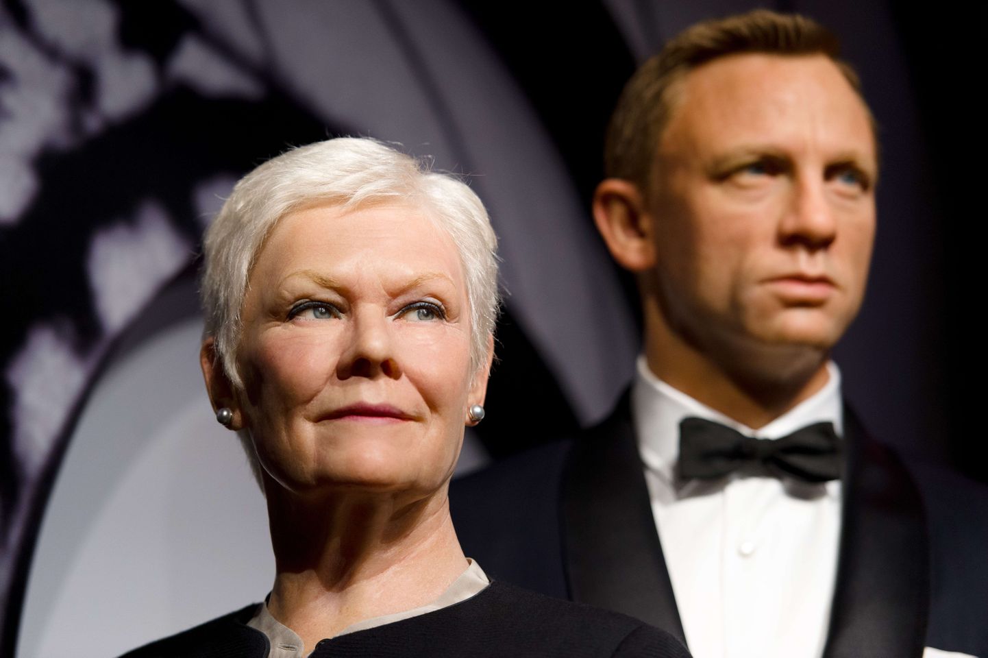 James Bondi filmid on reklaamkaubast pungil