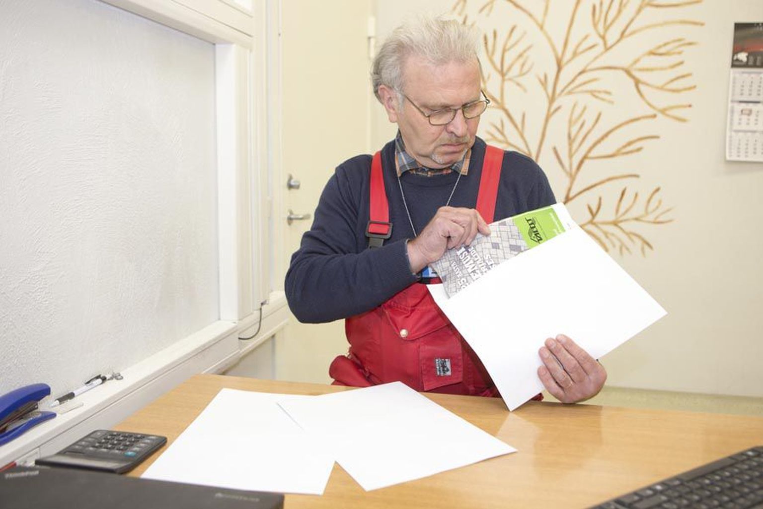 Märtsi keskel laskis Raimund Talts usaldusväärsetel sõpradel endale saata kirja Kuressaarest, Tartust ja Türilt, neist jõudis kohale vaid üks, Järvamaalt teele saadetud ümbrik.