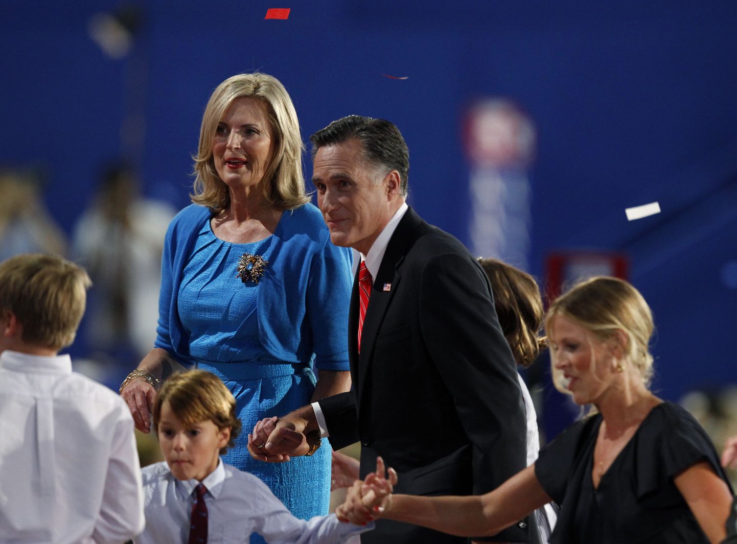 Ann ja Mitt Romney koos lastelastega
