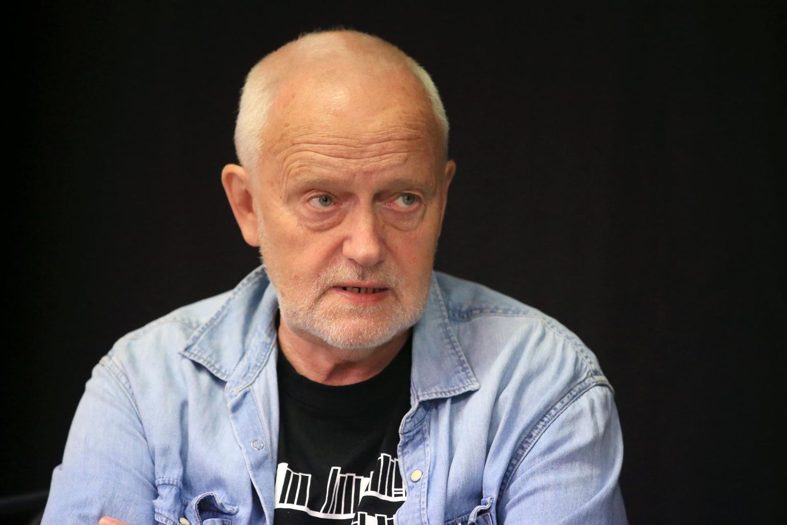 Seni poliitiku ja teatrimehena tuntud Jaak Allik on võtnud suuna sellele, et lahkuda poliitikast ning jääda rohkem teatri ja kultuuri juurde.