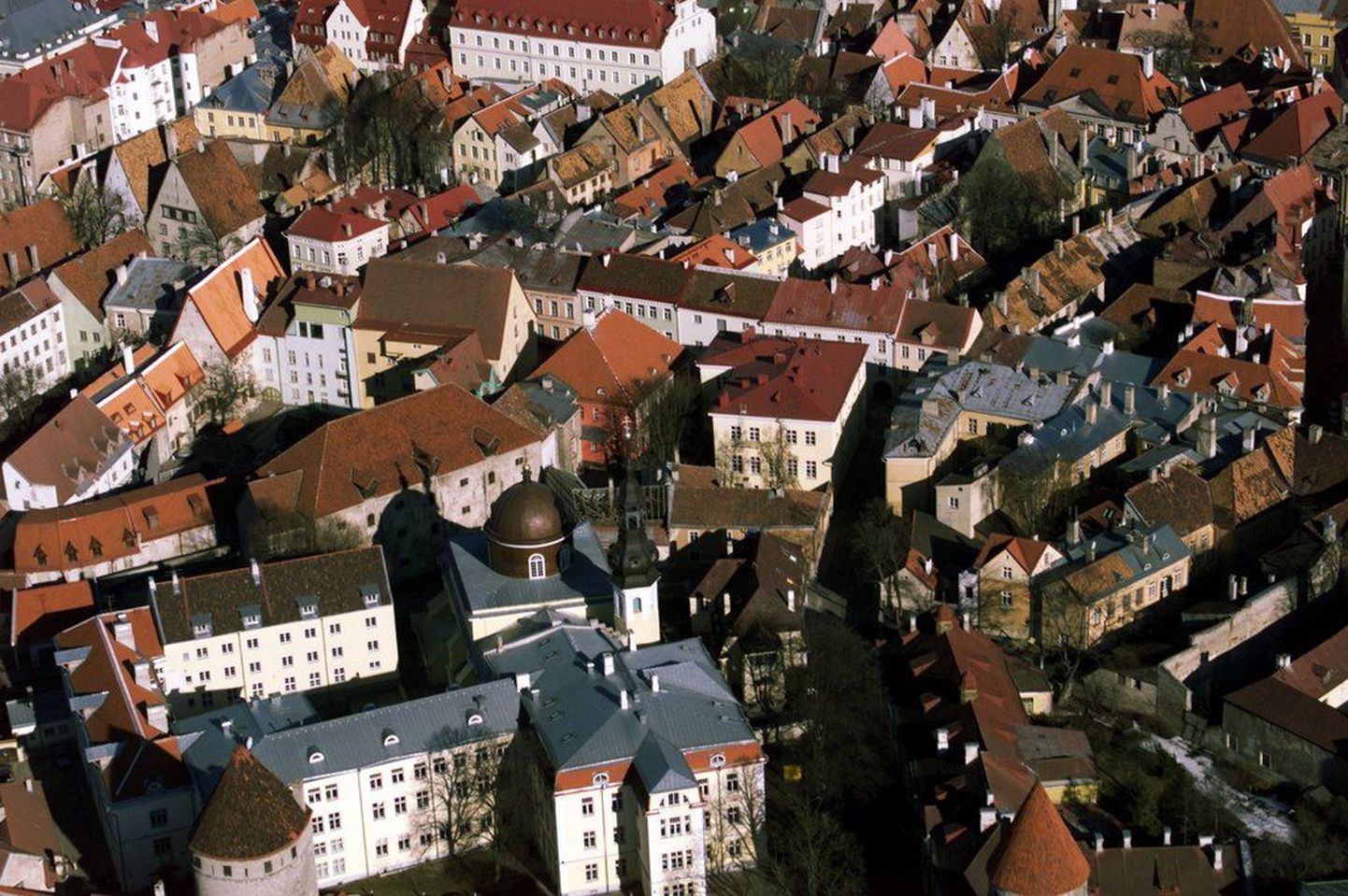 Вид на Старый город Таллинна. Иллюстративный снимок.