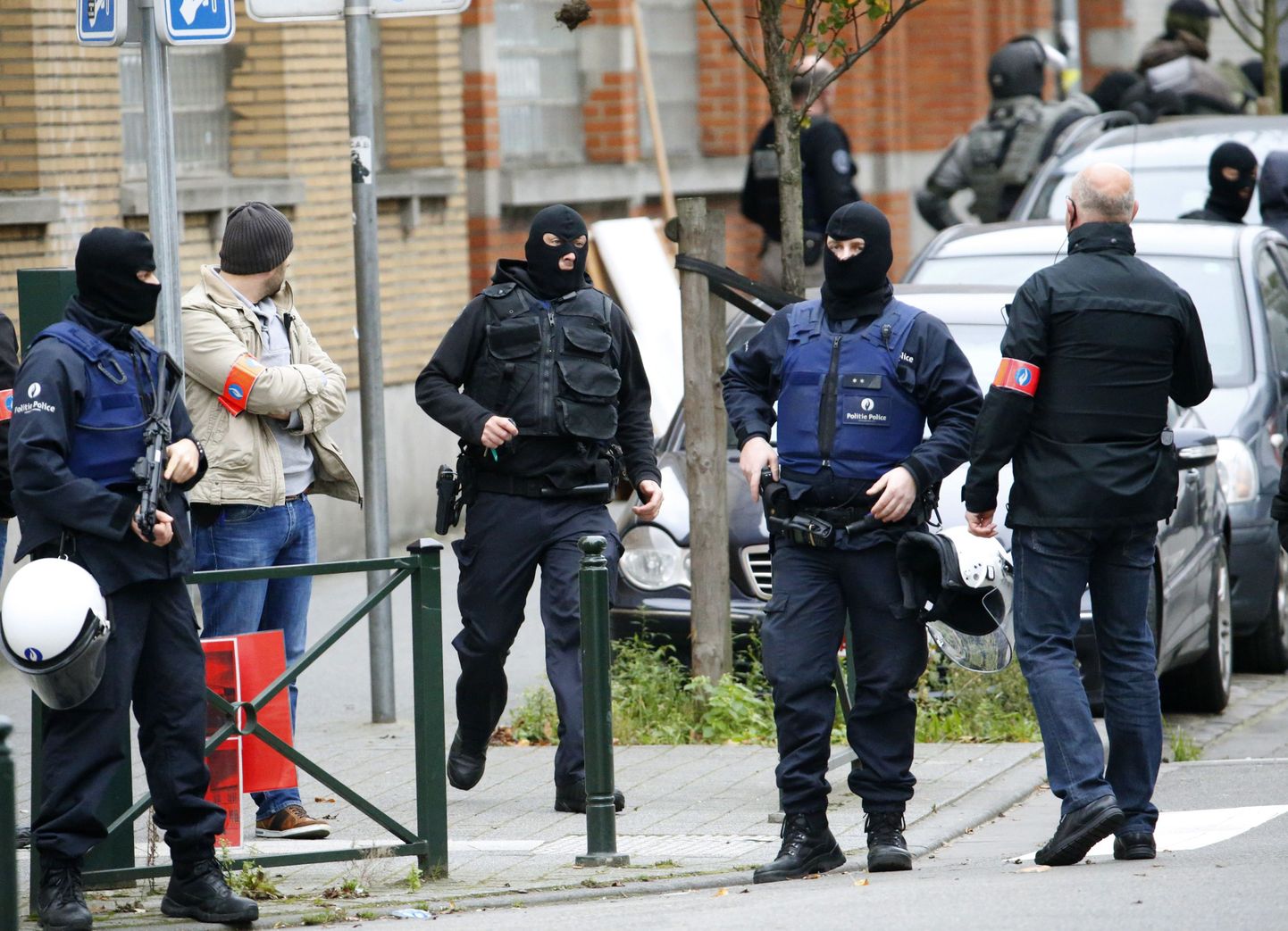Belgia politsei täna Brüsselis operatsioonil.