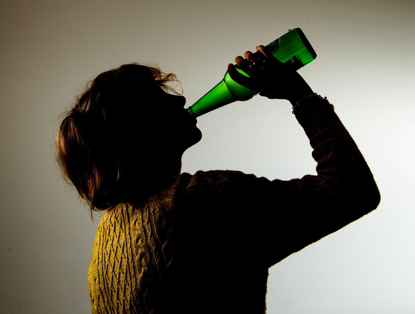 Alkoholi tarbimine, eriti liigsetes kogustes, kahjustab tervist.