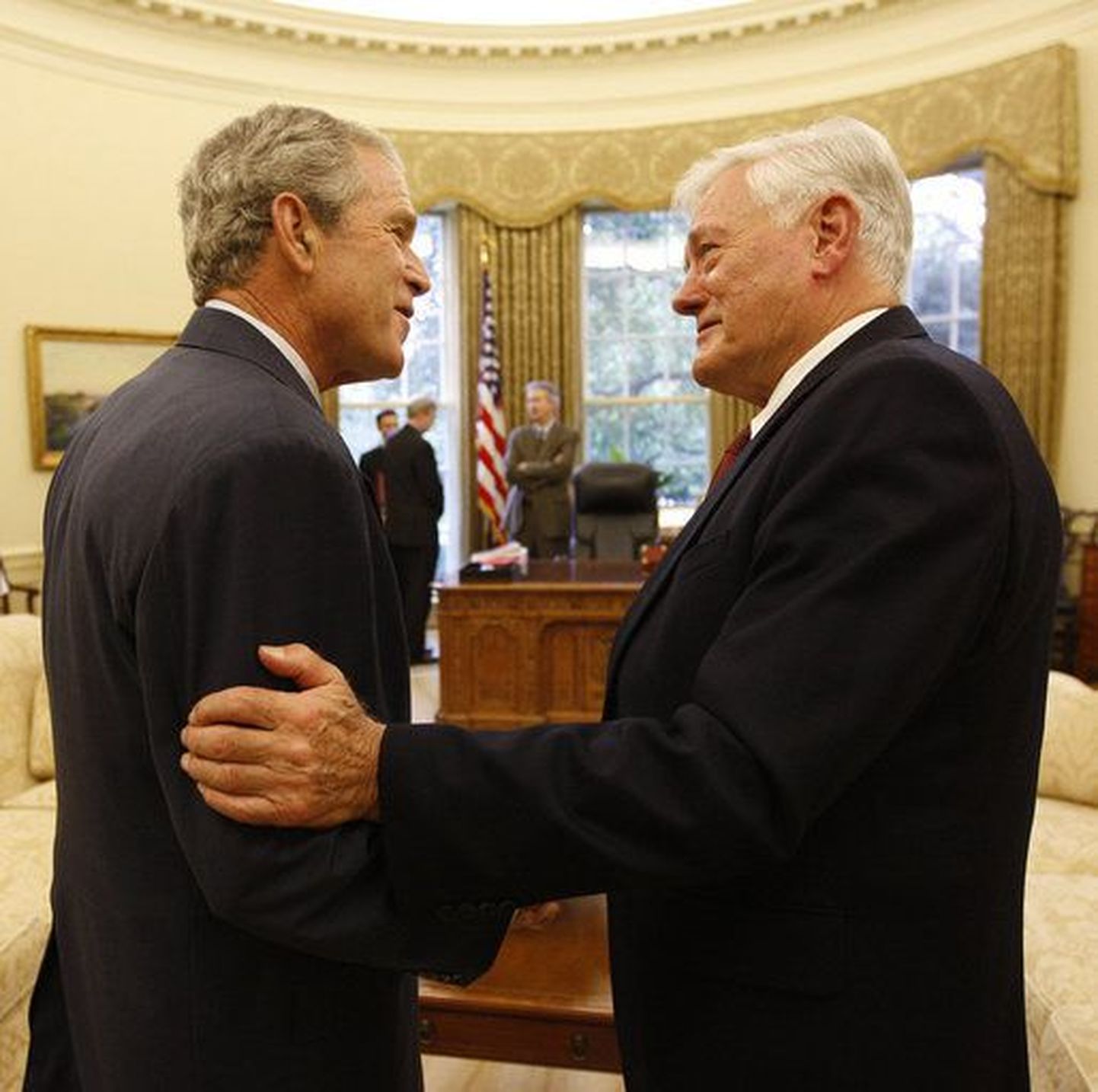 USA president George W. Bush kohtumas Leedu kolleegi Valdas Adamkusega.