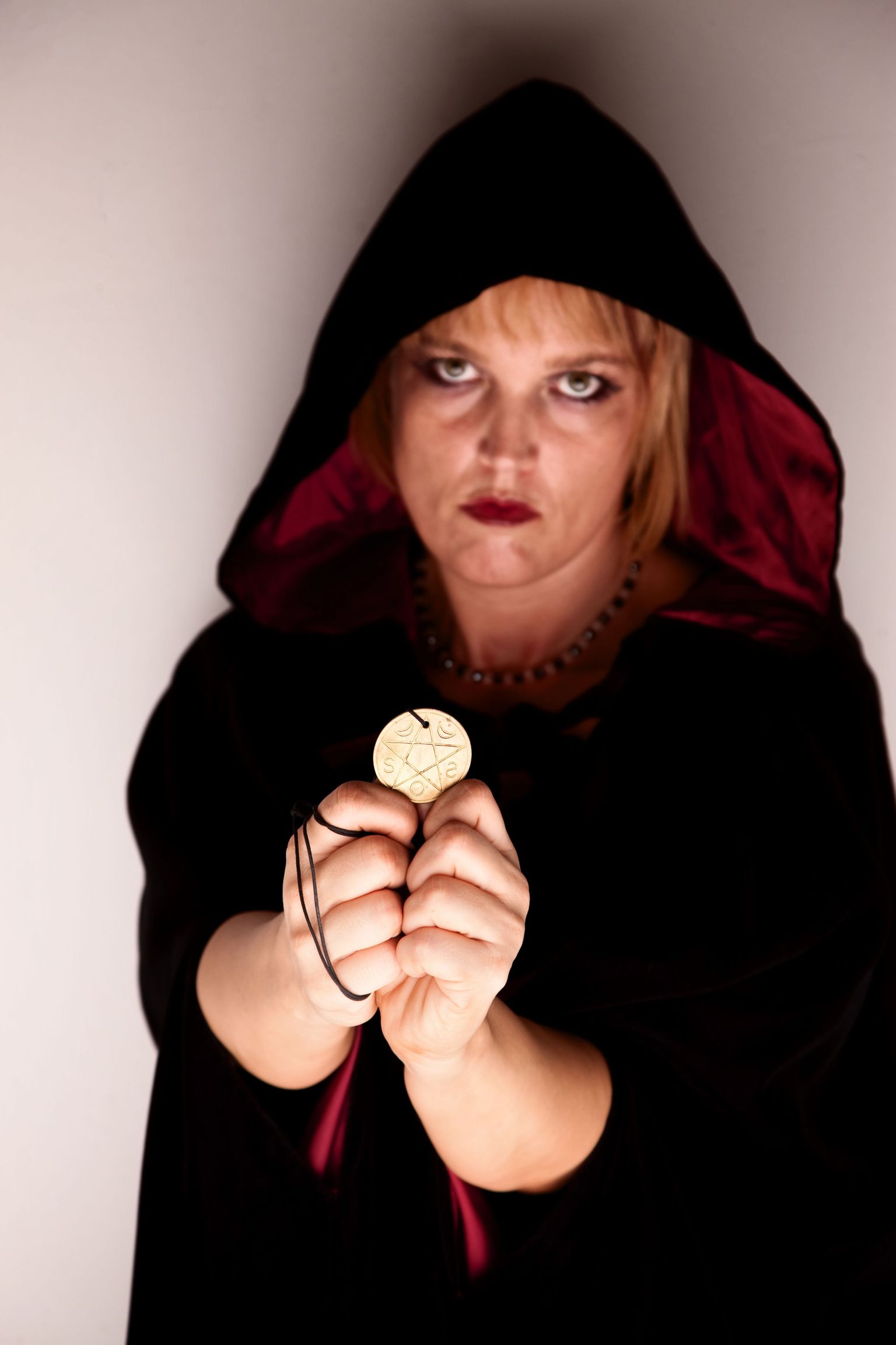 Amulett kaelas või taskus lisab inimesele enesekindlust ja seeläbi muudab igapäevaelus edukamaks.