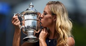 Kerber kerkis legendi abiga tennisepüramiidi tippu