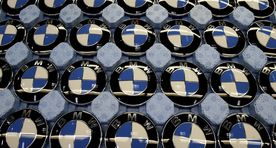 BMW отзывает по всему миру 300 000 машин