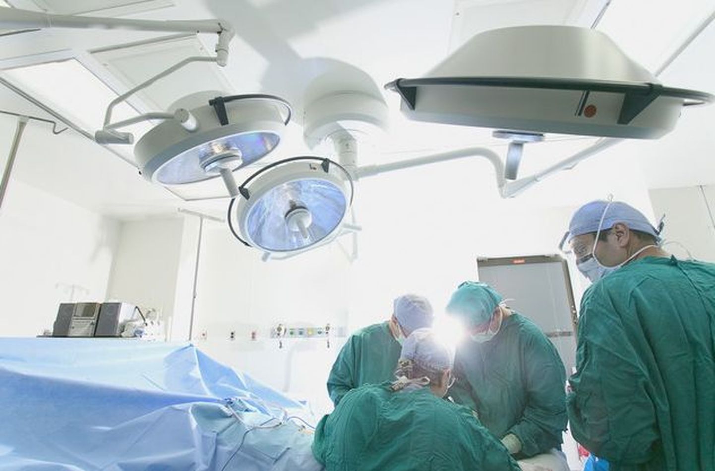 Arstid operatsioonisaalis