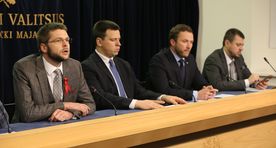 Правительство опровергло заявления Кылварта о смягчении языковых требований в школах