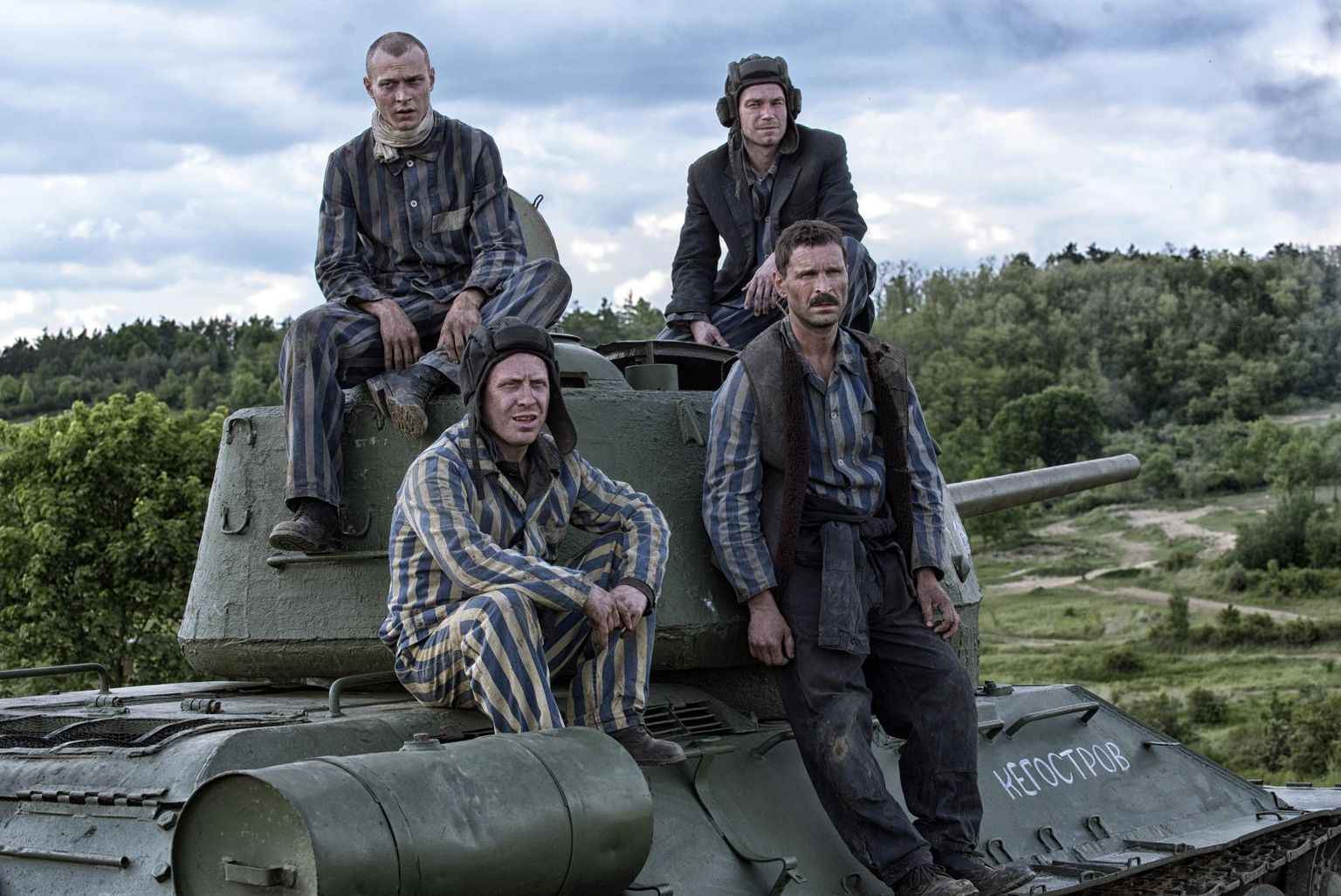 Vene sõjafilm «T-34» on erilise patriootliku agendata lihtsakoeline meelelahutus.