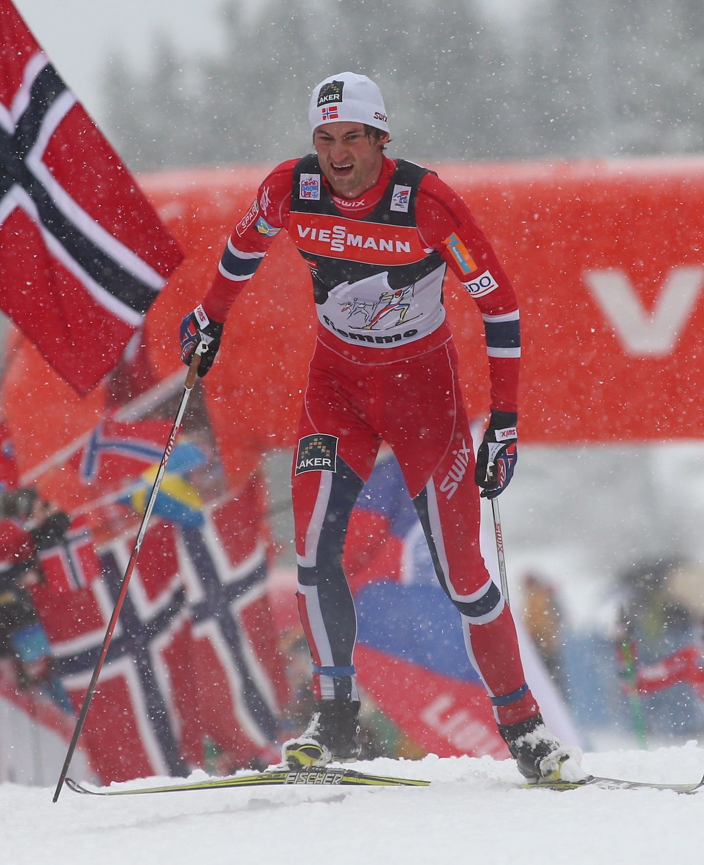 Tour de Ski viimast etappi teisena alustanud Petter Northug sai lõpuks kokkuvõttes neljanda koha.