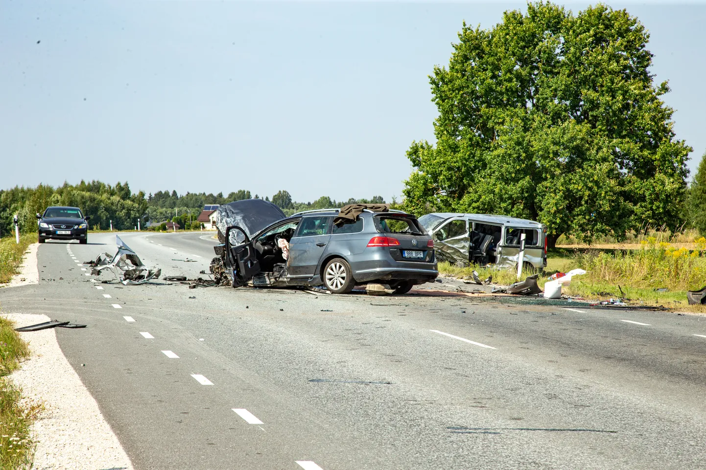 Tartumaal Tartu-Jõgeva-Aravete maanteel Maramaa kandis toimunud raske liiklusavarii. Hukkus väikebussis reisinud mees.