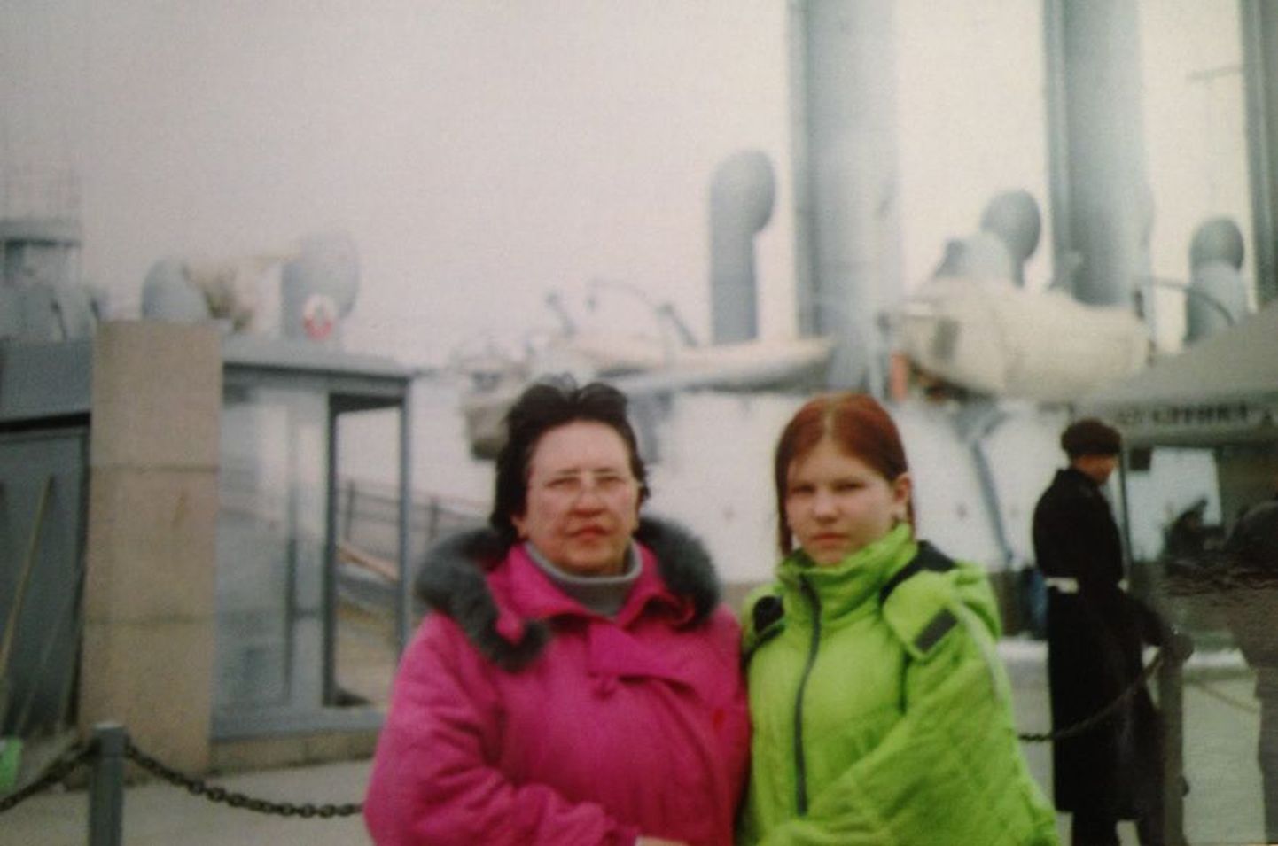 Tatjana koos tütrega Moskvas. «See reis jäi kauaks meelde. Mäletan, kuidas ema vedas mind ühe päevaga läbi kõikide Moskva muuseumide. See oli väga huvitav, mulle meeldib ajalugu, meenutas Katja.