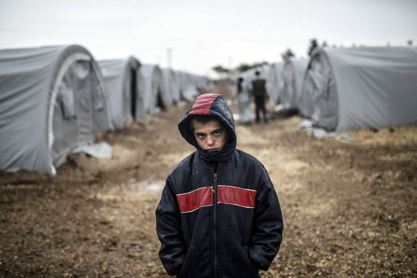 Põgenikelaagris elav noor Süüria kurd.