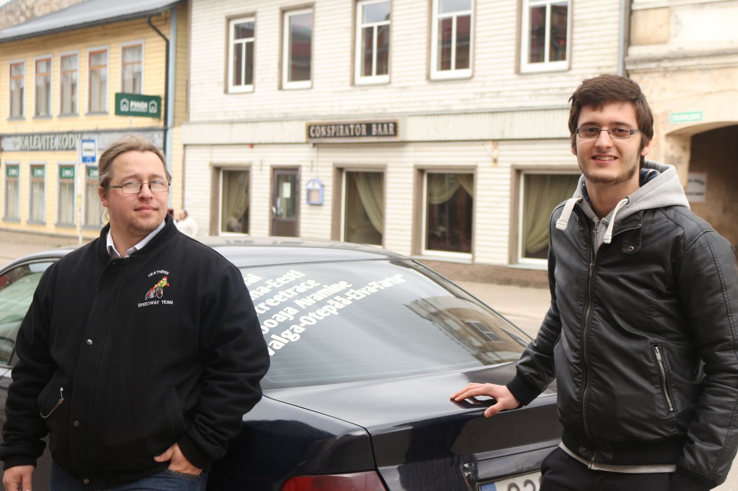 Jaanus Joa (vasakul) ja Mairo Järv loodavad igal üritusel teha midagi uut ja põnevat. Sellest ka otsus alustada seekord hooaega piirilinnast.