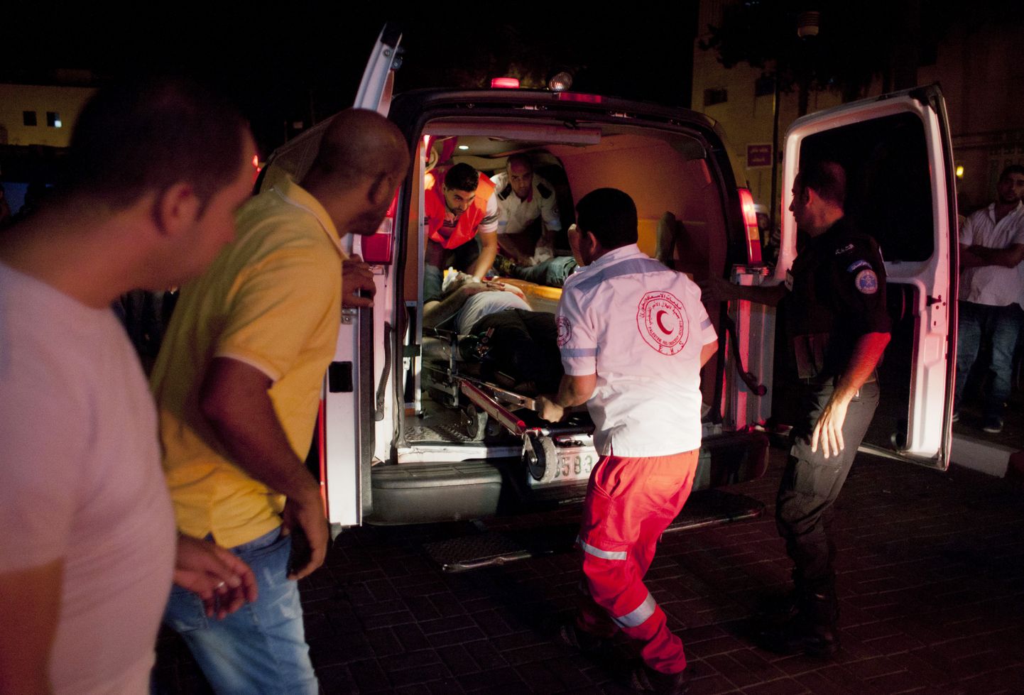 Vigastatud palestiina meeleavaldajad toimetati Ramallah haiglasse.