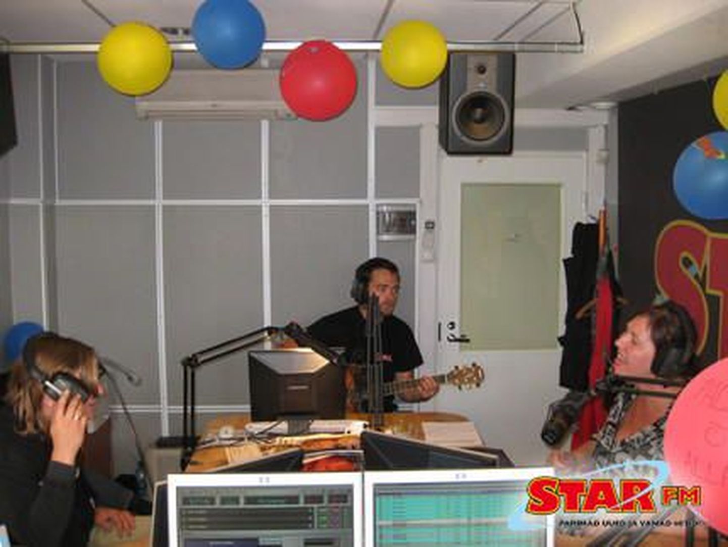 Star FM-i hommikuprogrammi külastasid Jaagup Kreem, Kaire Vilgats ja Elmar Liitmaa. 22. august 2008
