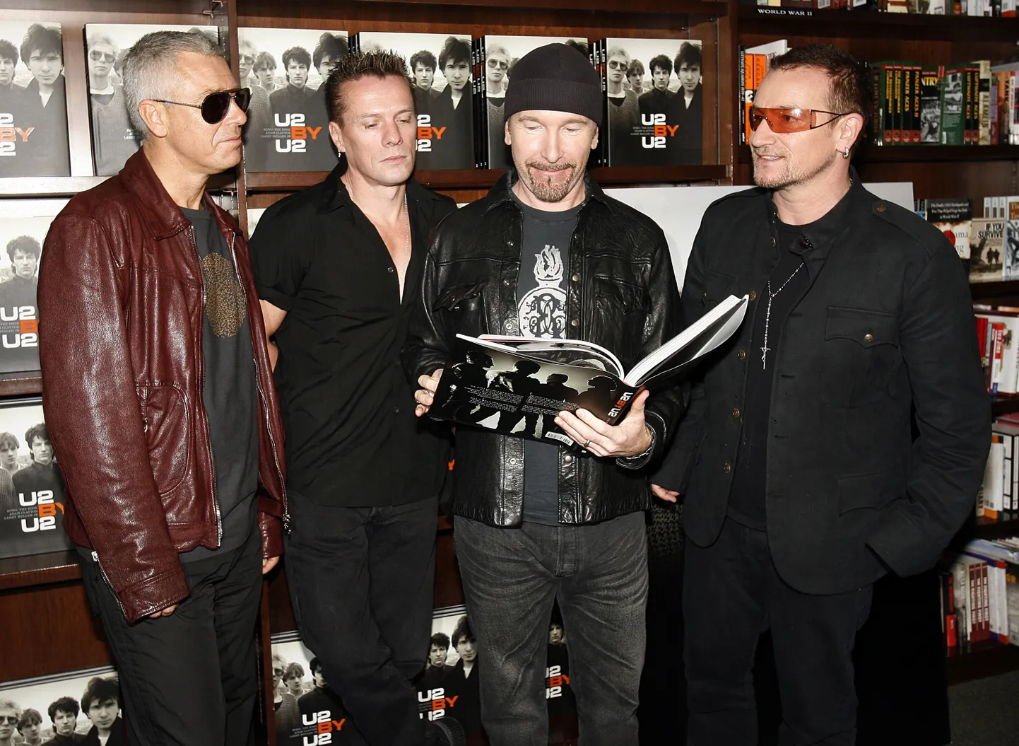 В десятку лучших рок-альбомов всех времен по версии Ватикана вошел альбом Achtung Baby, выпущенный в 1991 году группой U2.