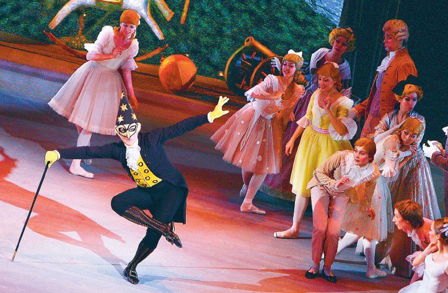 Сцена из балета Петра Чайковского «Щелкунчик» в постановке московского Большого театра.
