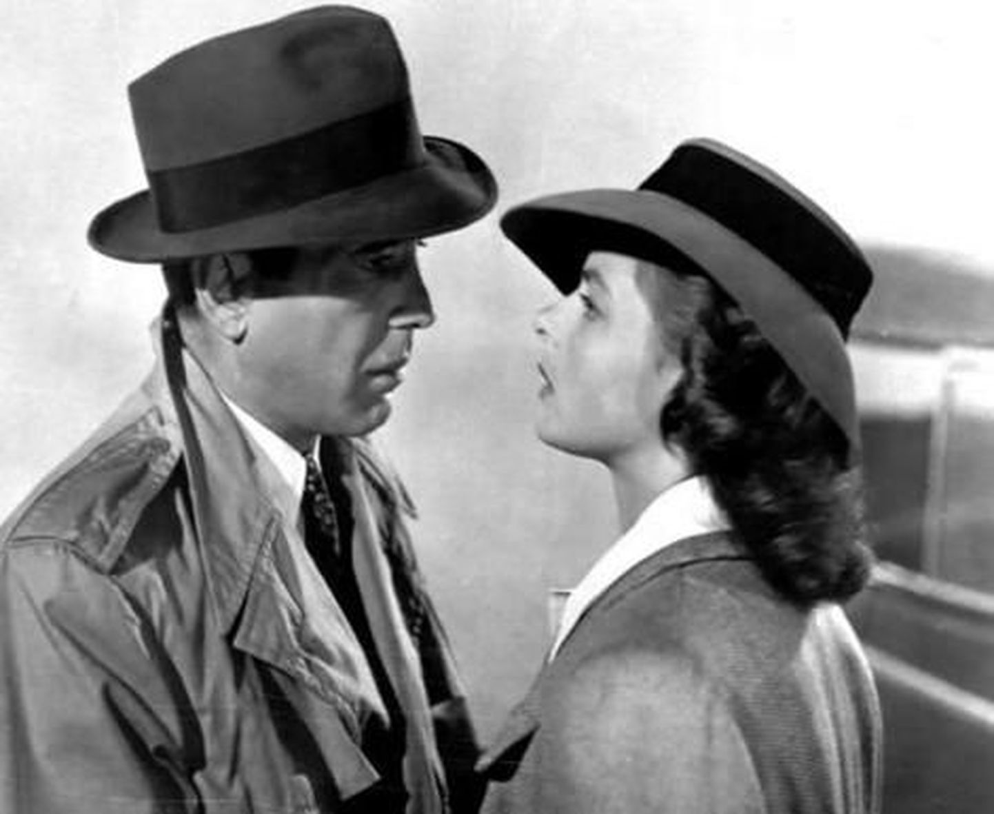 Kaader filmist «Casablanca». Pildil Humphrey Bogart ja Ingrid Bergman