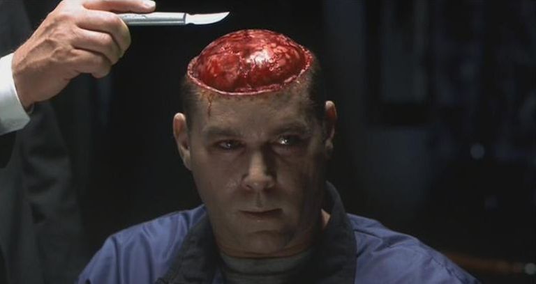 Kaader filmist «Hannibal», kus Hannibal Lecter sõi FBI agendi Paul Krendleri (Ray Liotta) aju