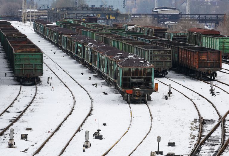 Doonetskis seisvad rongidele laaditud söekoormad. Foto: Mikhail Sokolov/TASS/Scanpix