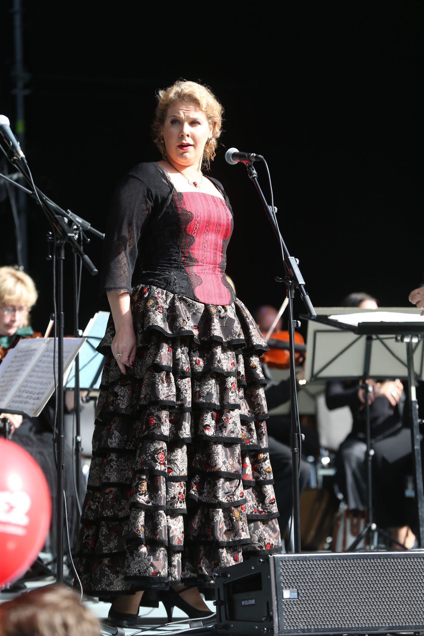 Juuli Lill laulab muusikapäeval Tartus kolmes kohas.