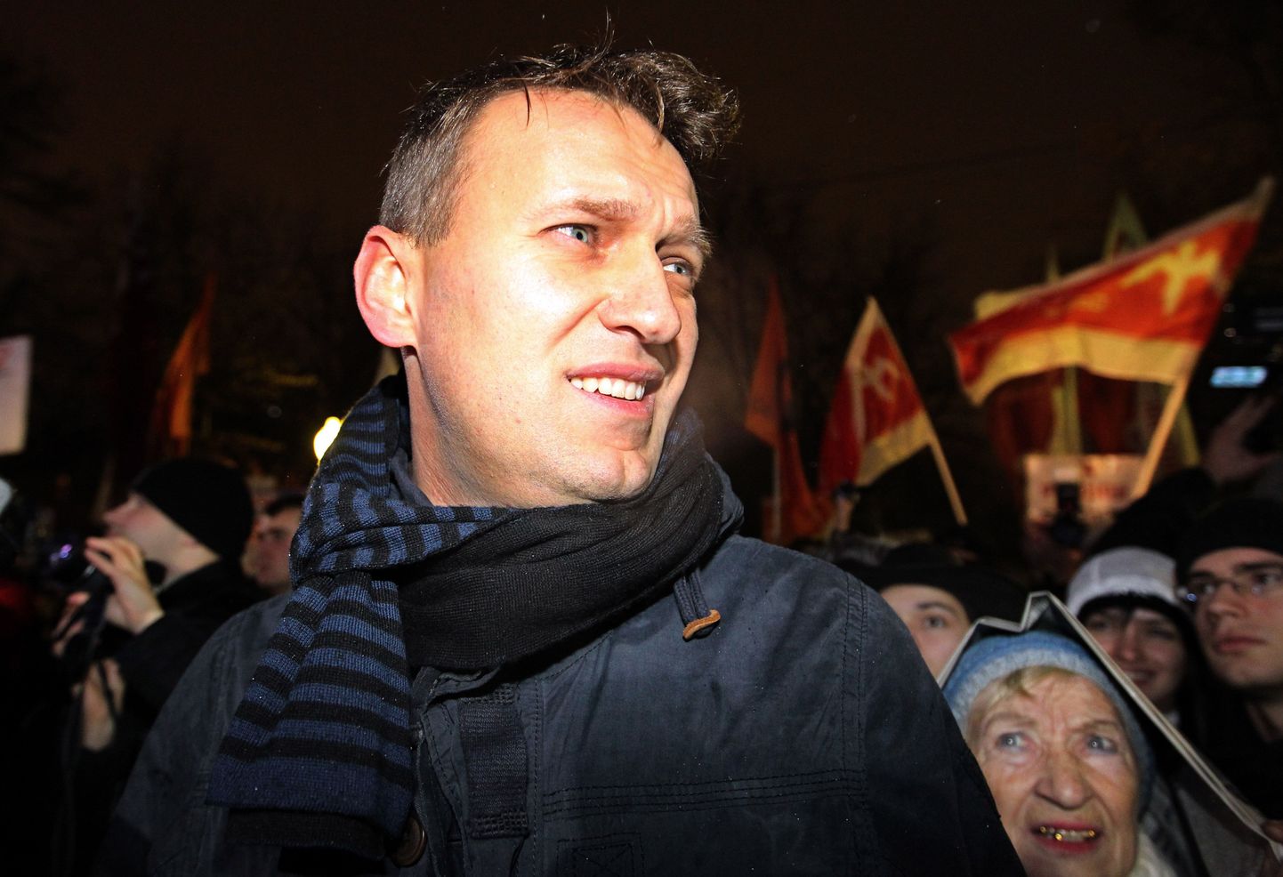 А пока блогеры с увлечением обсуждают, какой крем им мазать на лицо в поддержку Навального
