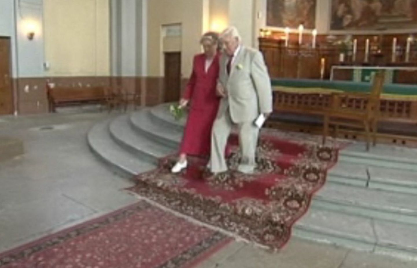 Laupäeval peeti Tallinnas Kaarli kirikus Õie ja Lembit Kustavuse briljantpulmi