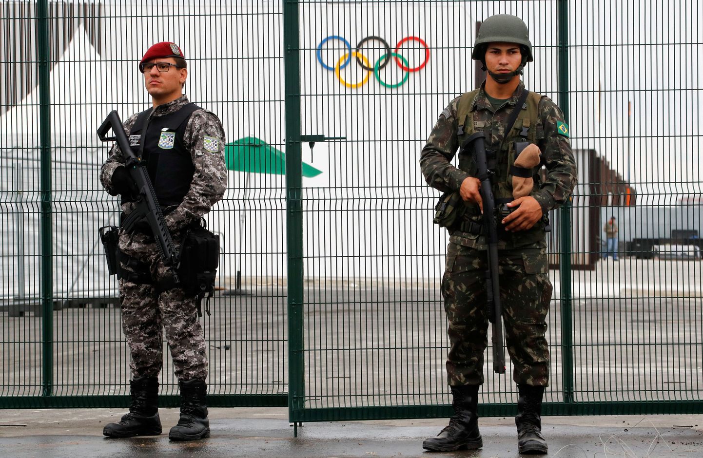 Бразильская полиция арестовала 10 человек, готовившихся совершить теракты на Олимпиаде в Рио.