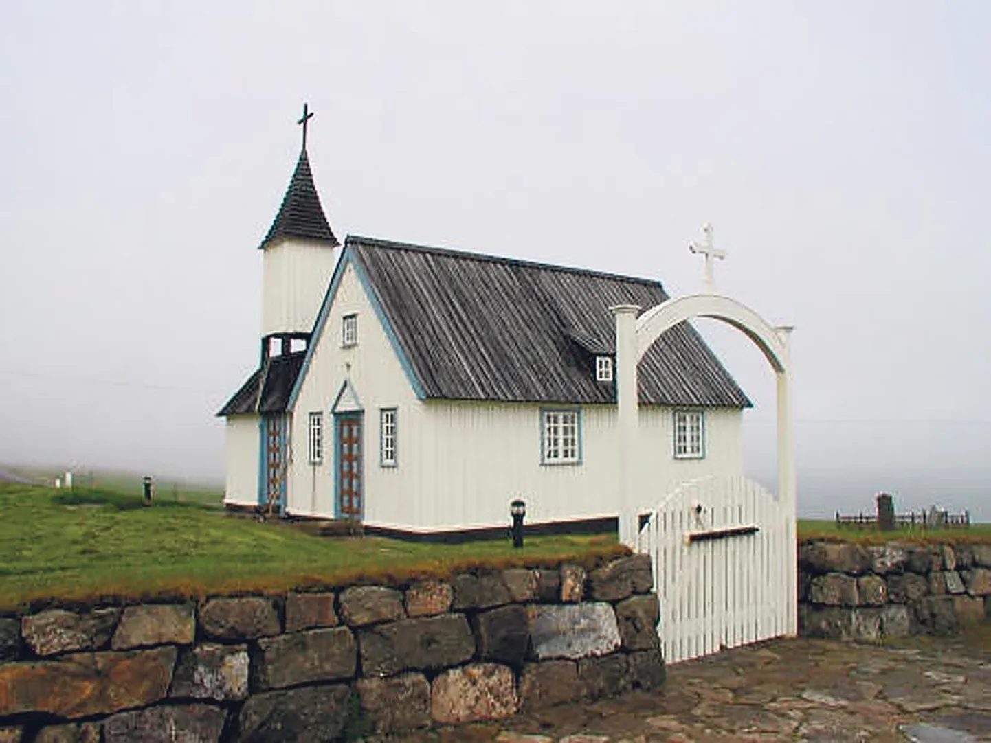 Skeggjastaðiri peetakse Islandi vanimaks puukirikuks, mis ehitati 1845 ja mille altarimaal on 1857. aastast.