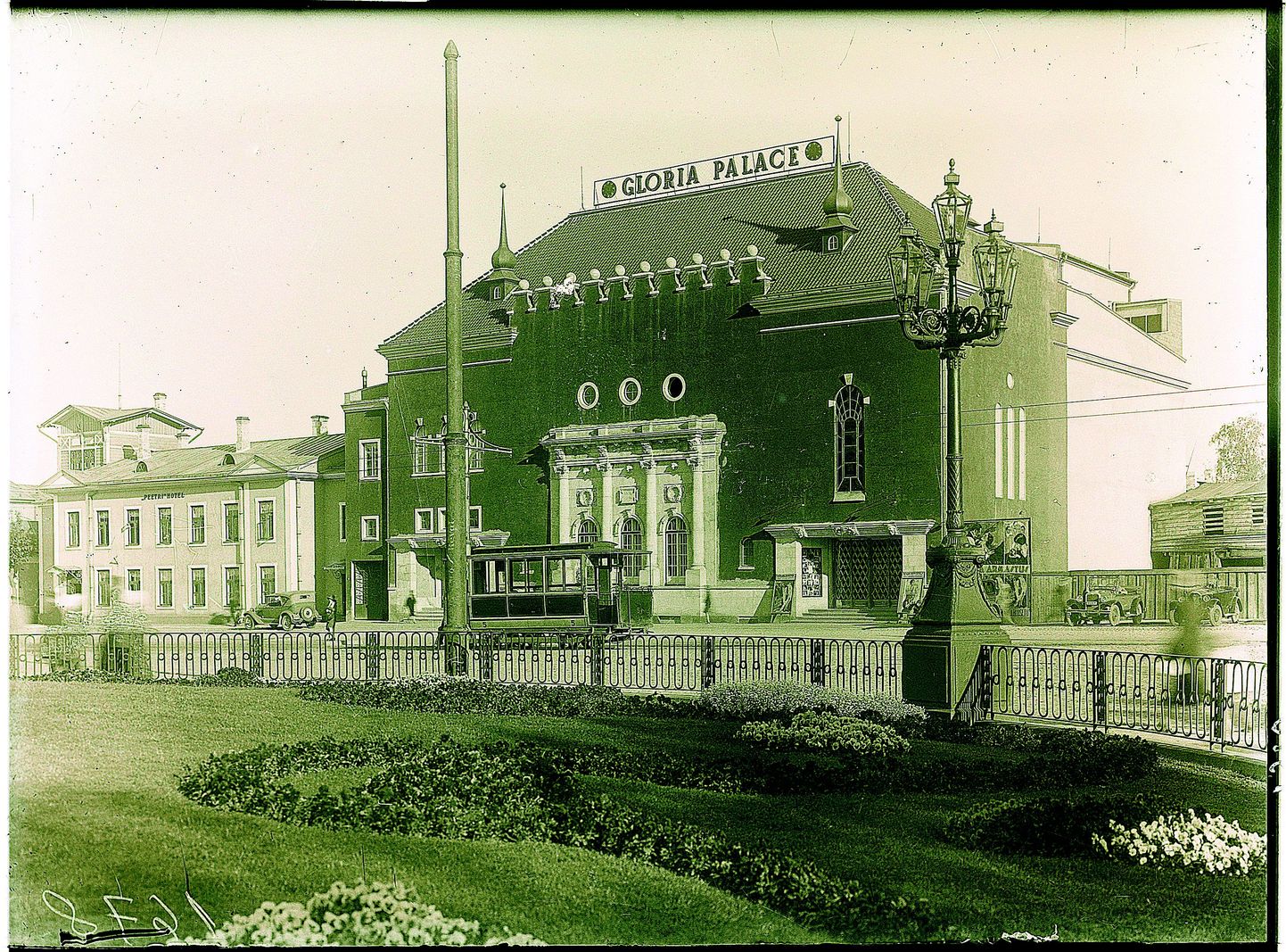 Kinoteater Gloria Palace, 1930.