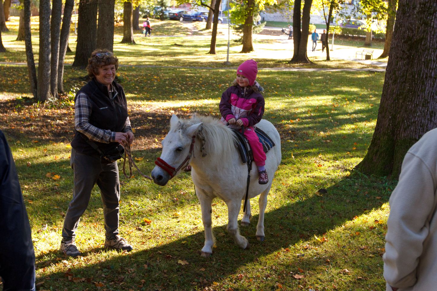 Ponimaa on ponisõite korraldanud ka Valgas Säde pargis.