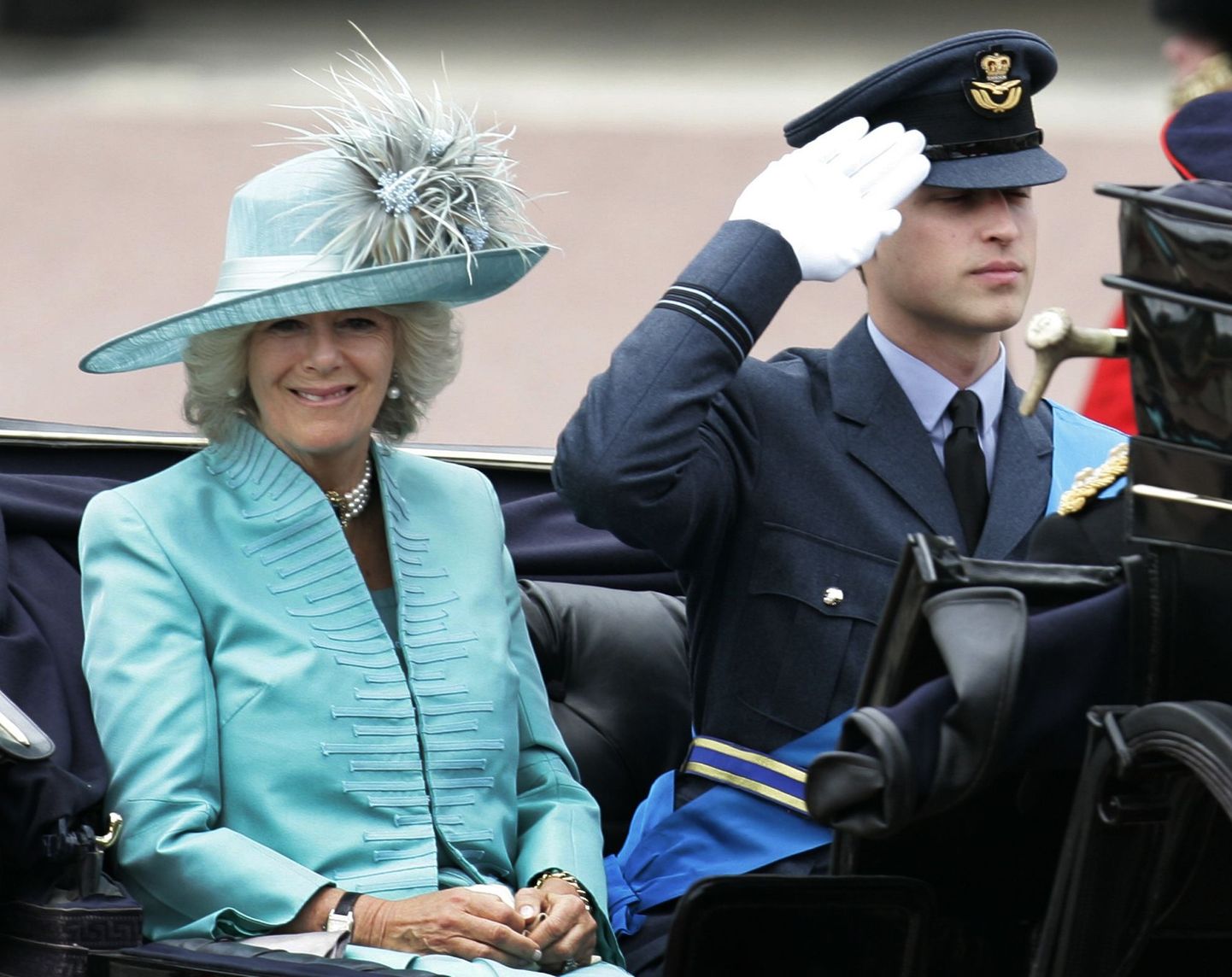 Cornwalli hertsoginna Camilla prints Williamiga.