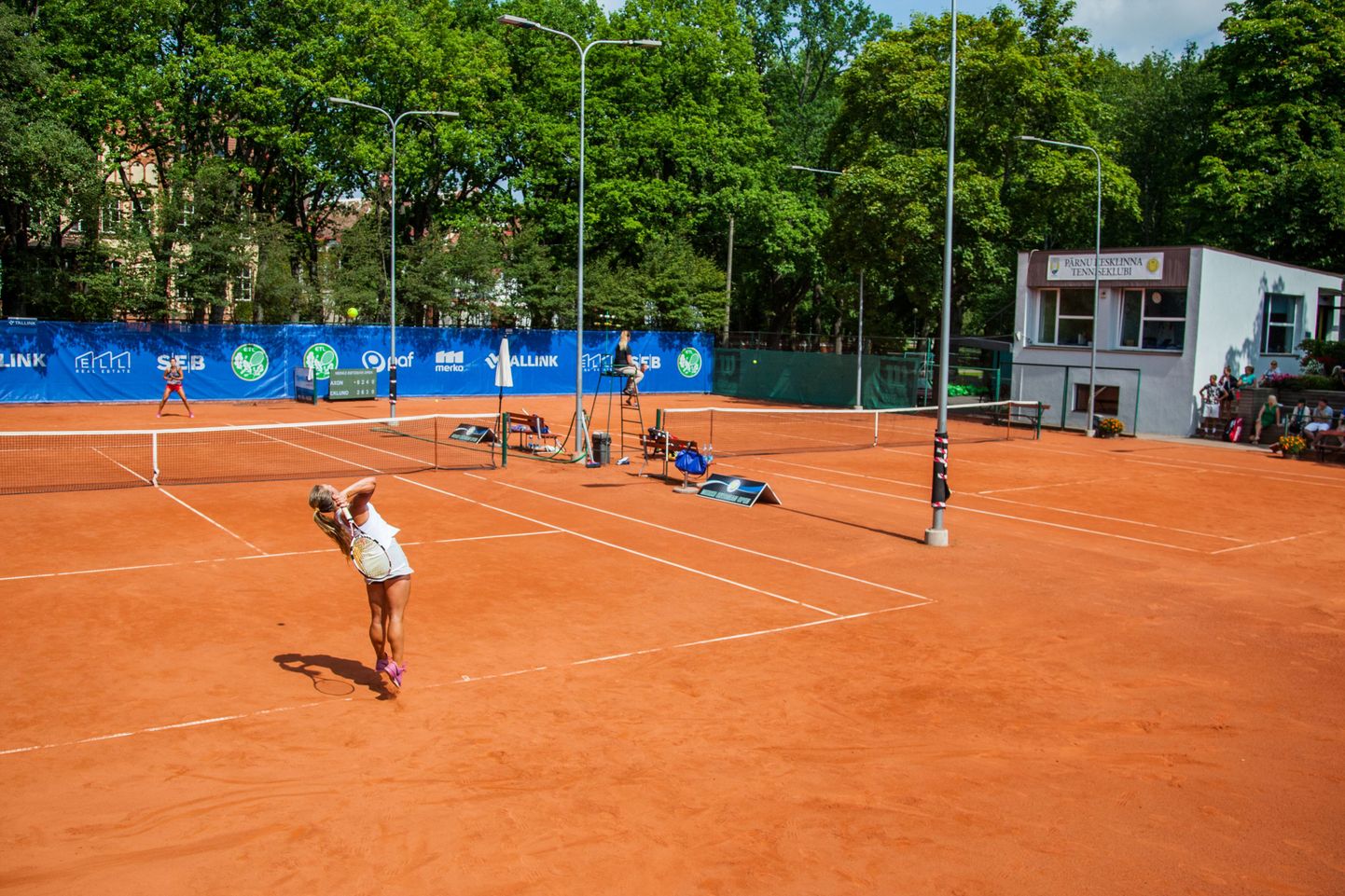Kesklinna tenniseväljakutel toimub Merko Estonian Open.