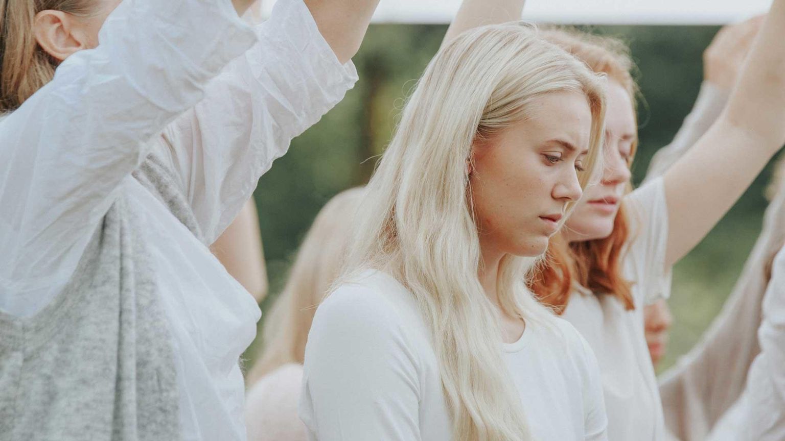«Jeesus, ma olen valmis sinu eest ristil surema!» Ajupesu religioonikriitilises filmis «Disko».