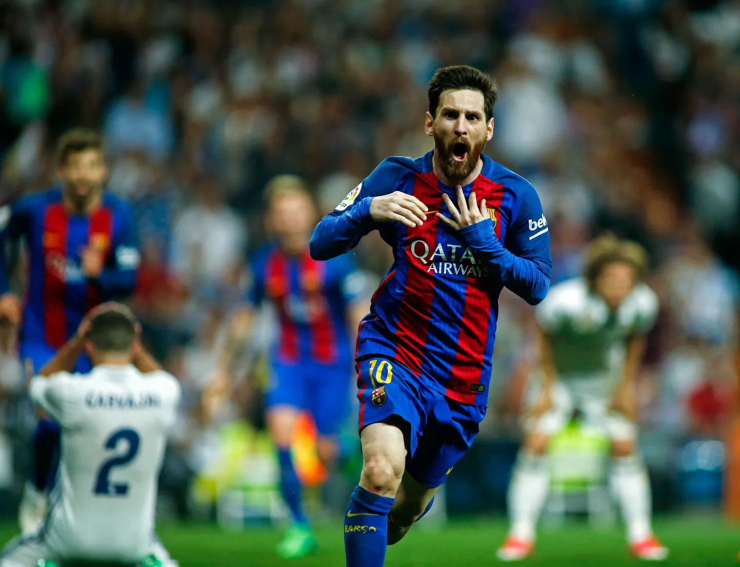 Lionel Messi lõi Barcelona eest oma karjääri 500. värava, tasuks ülimagus võit peamise rivaali Madridi Reali üle.