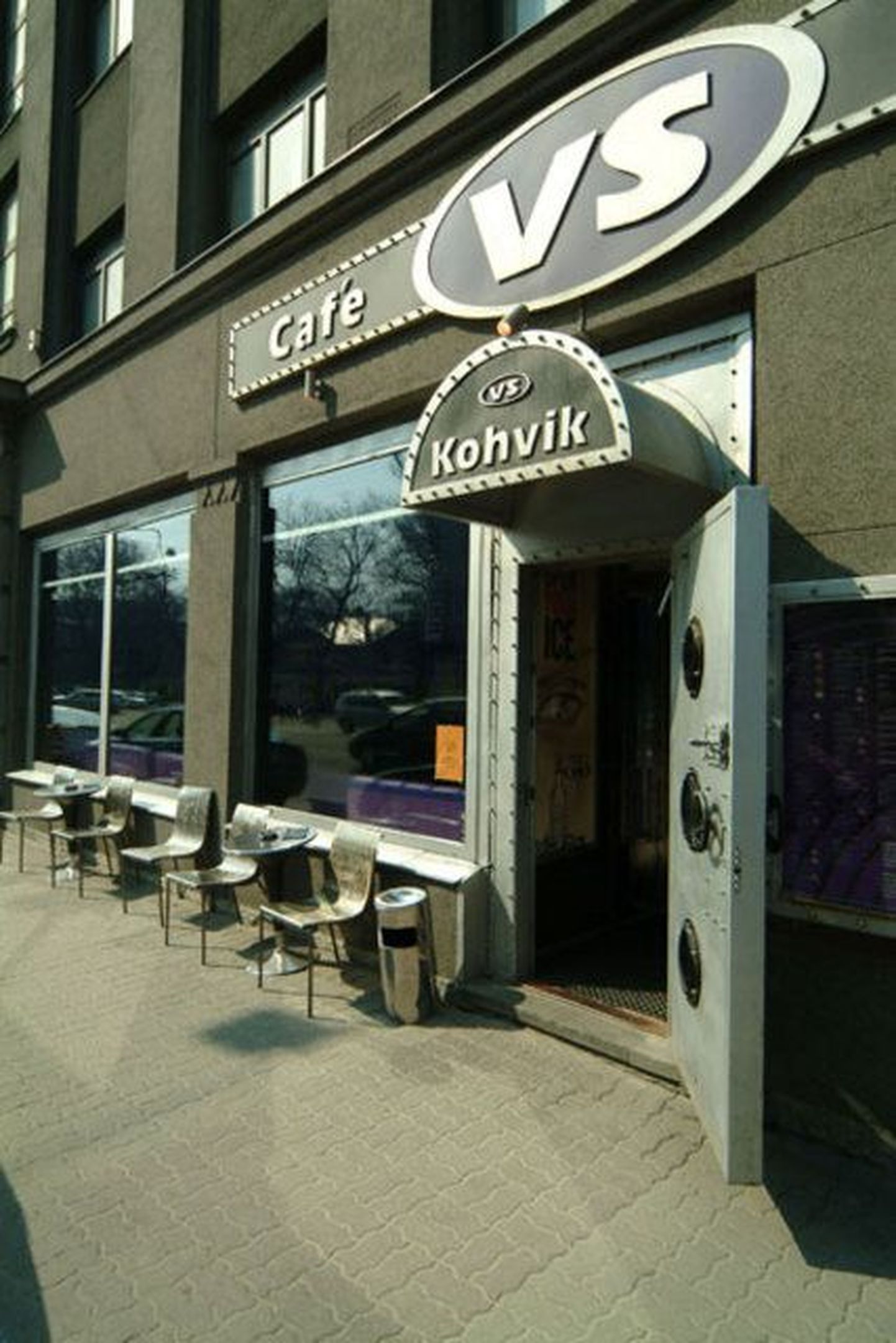 Cafe VSi kassale sai kohviku internetivõrgu kasutaja suurema vaevata ligi.